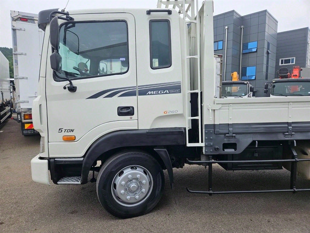 메가트럭 260 단바리 카고 4.5톤 수동