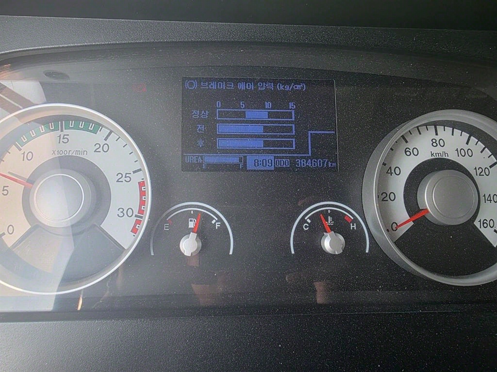 메가트럭 280 단바리 냉동탑 5톤 수동