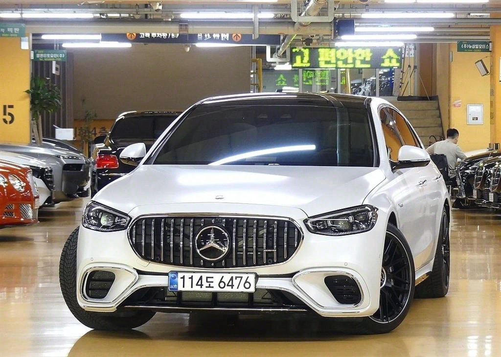 Mercedes-Benz AMG S63 E Performance 4MATIC 3