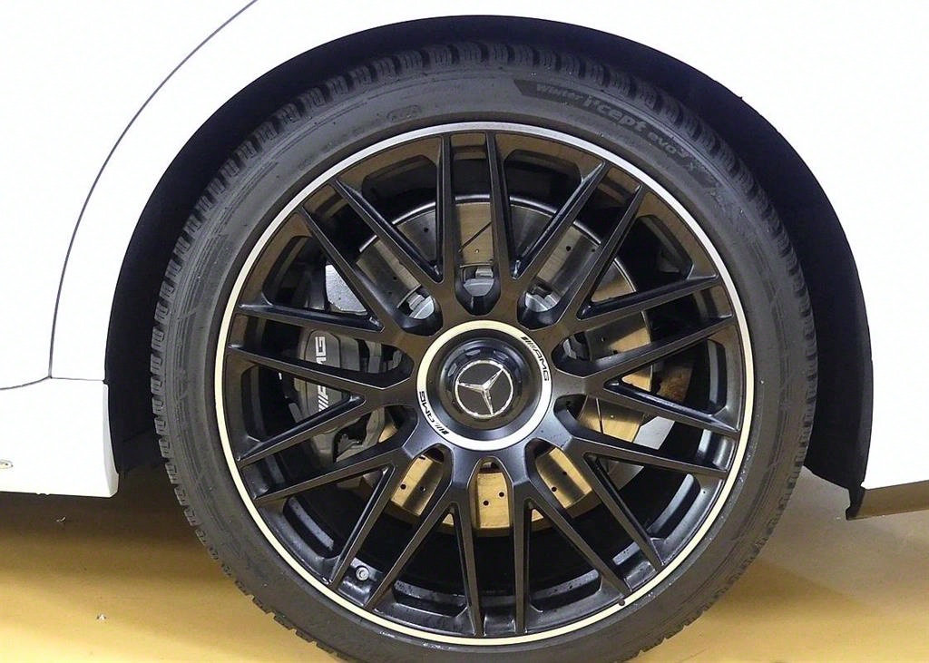 Mercedes-Benz AMG S63 E Performance 4MATIC 10