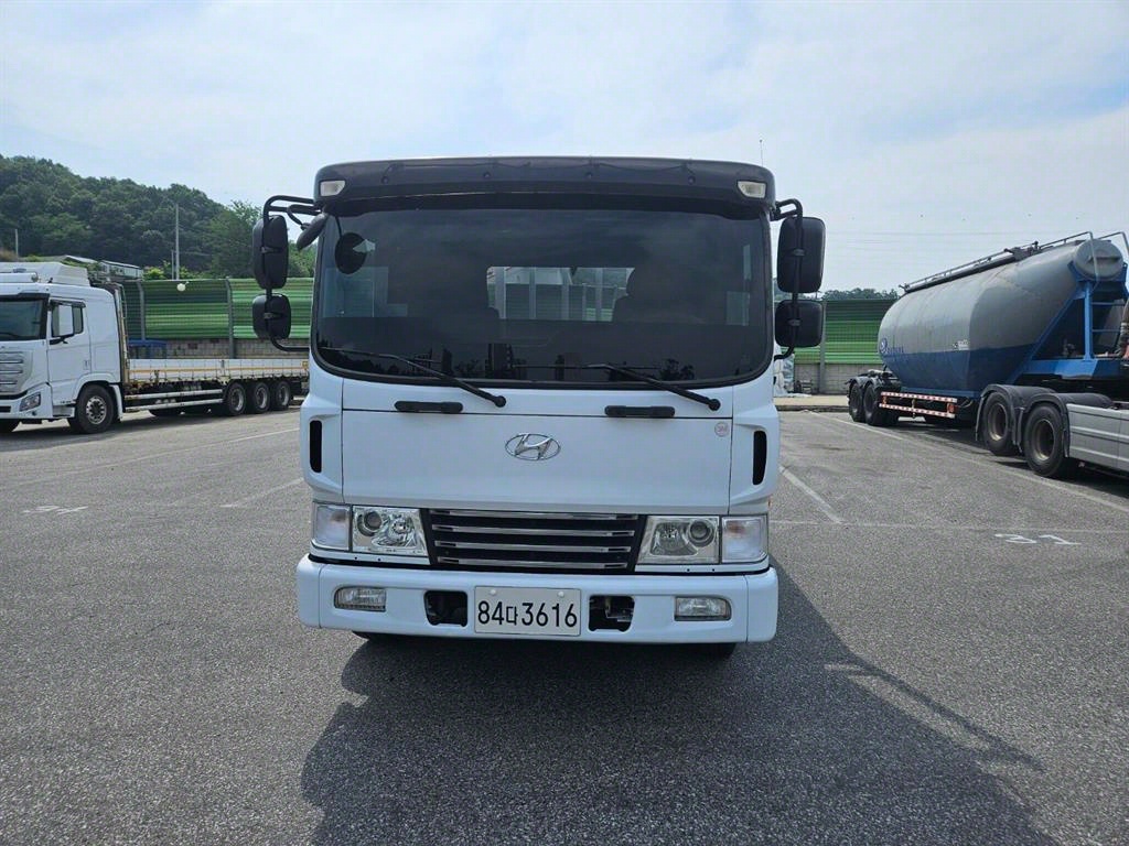 메가트럭 280 단바리 카고 5톤 수동