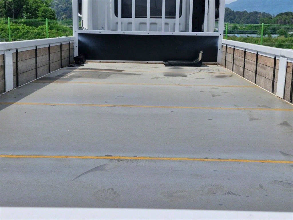 메가트럭 카고 7.5톤 수동