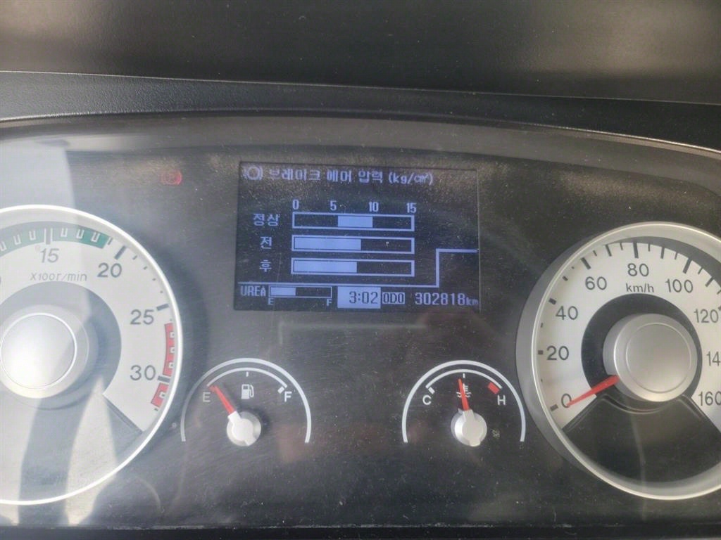 메가트럭 암롤 5톤 수동 단바리