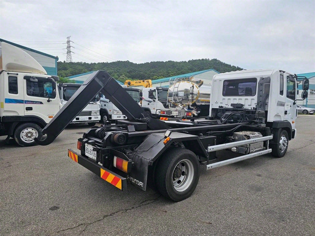메가트럭 암롤 5톤 수동