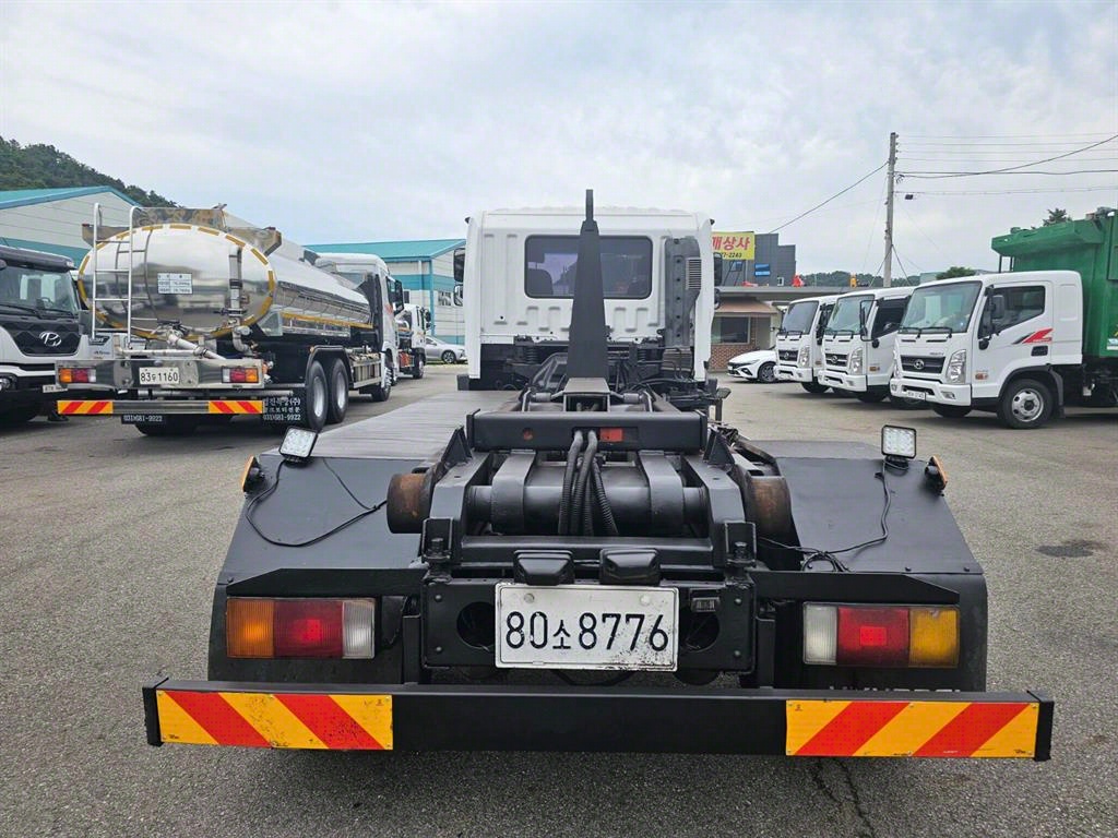 메가트럭 암롤 5톤 수동