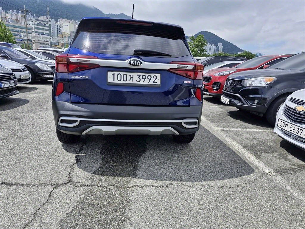 Kia Seltos Gasoline 1.6 Turbo 2WD Prestige 3