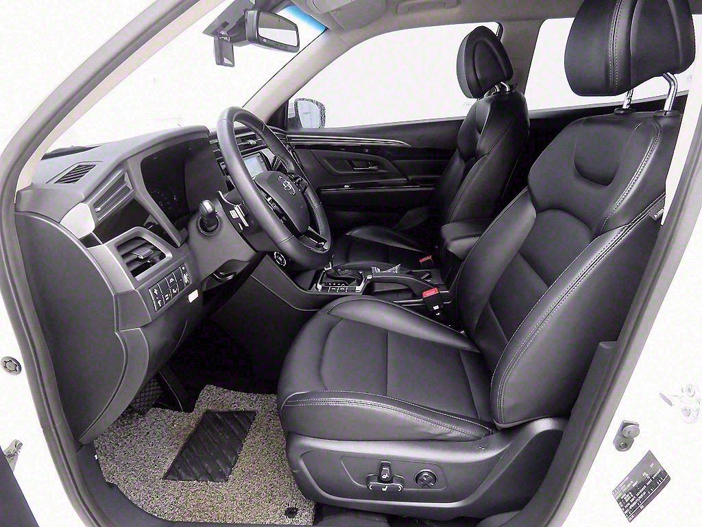 KG Mobility (Ssangyong) Korando 2WD Gasoline 1.5 C5 Plus 8