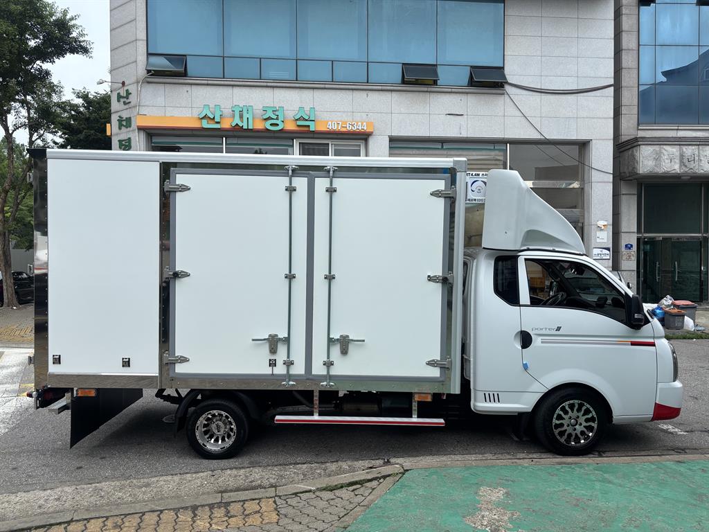 포터2 1톤 냉동탑