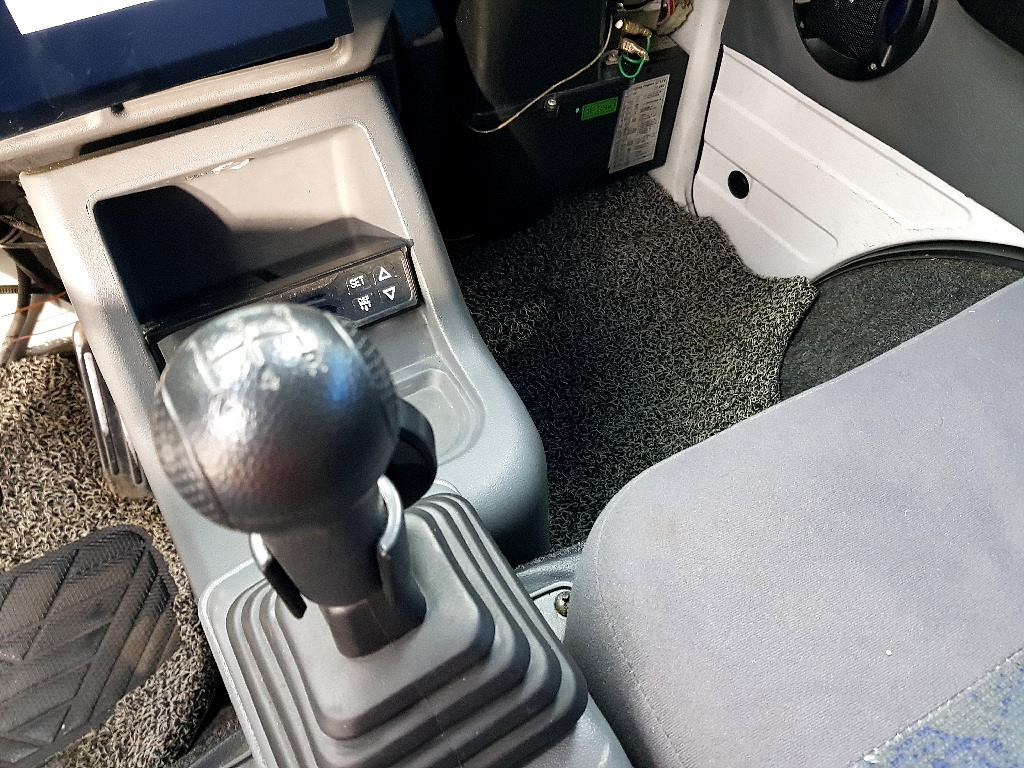 라보 0.8톤 냉동탑 LPG
