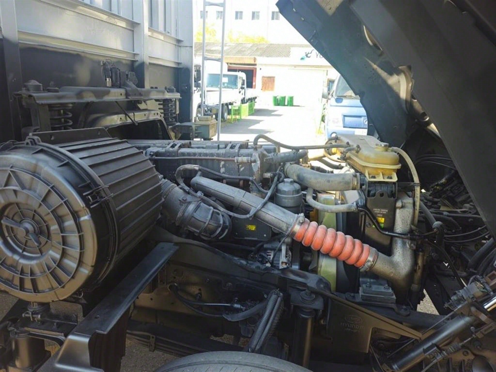 메가트럭 카고 6.5톤 수동