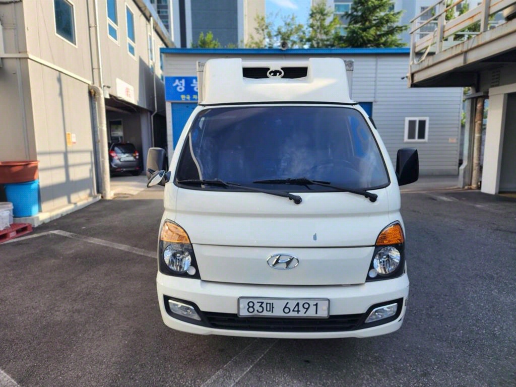 포터2 1톤 냉동탑