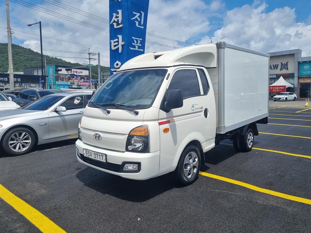 Hyundai Porter Super Cab/ Long Wheelbase/ CRDi Smart