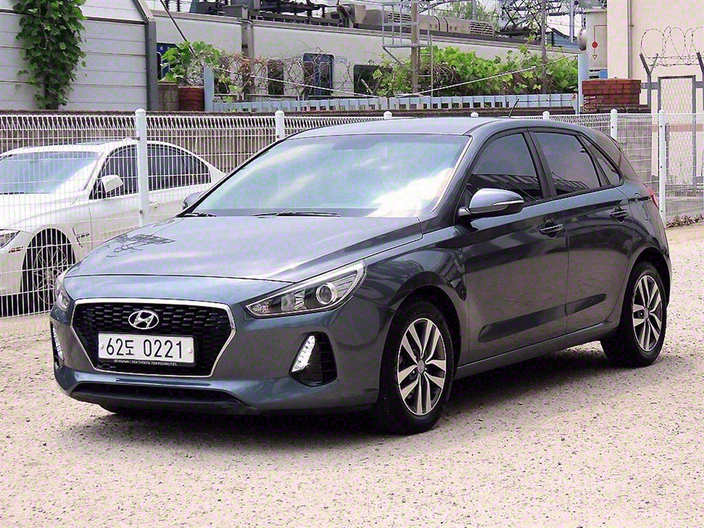 현대 i30 1.4 터보 스마트 사진 2/19