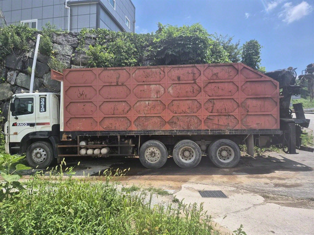 트라고 집게차 9.5톤 수동 한국쓰리축