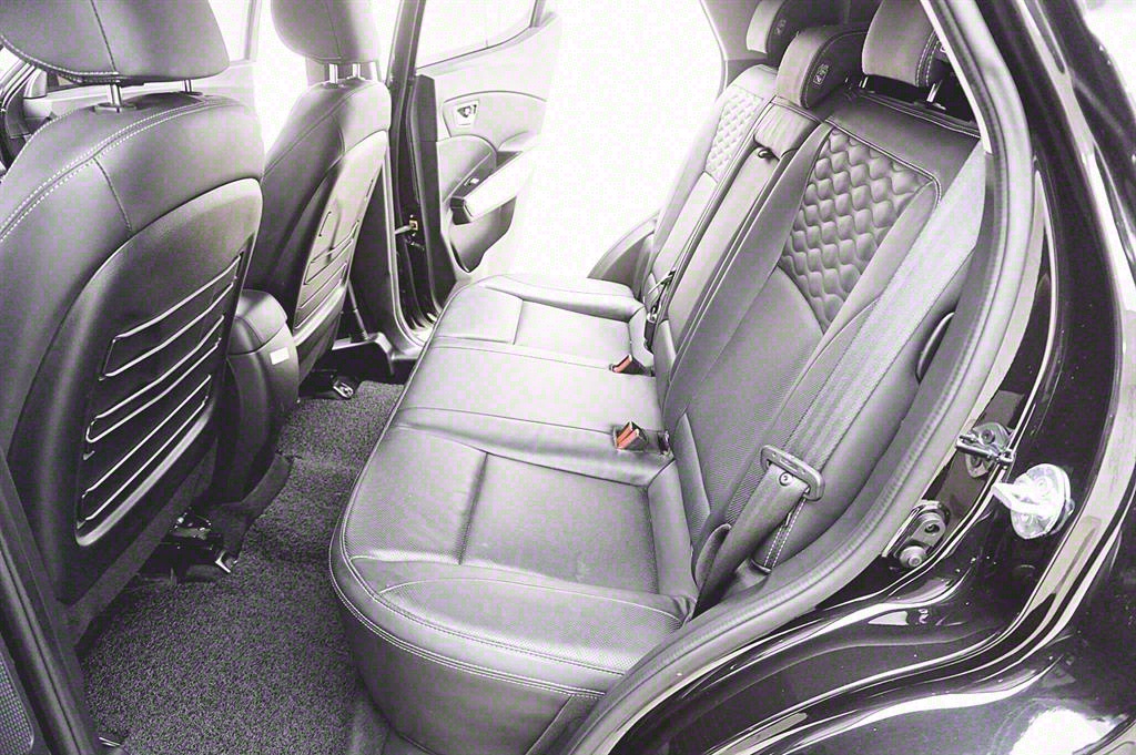 KG Mobility (Ssangyong) Tivoli 2WD Gasoline Gear Plus 8