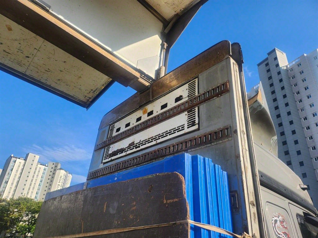 아테고 냉동윙 4.5톤 수동