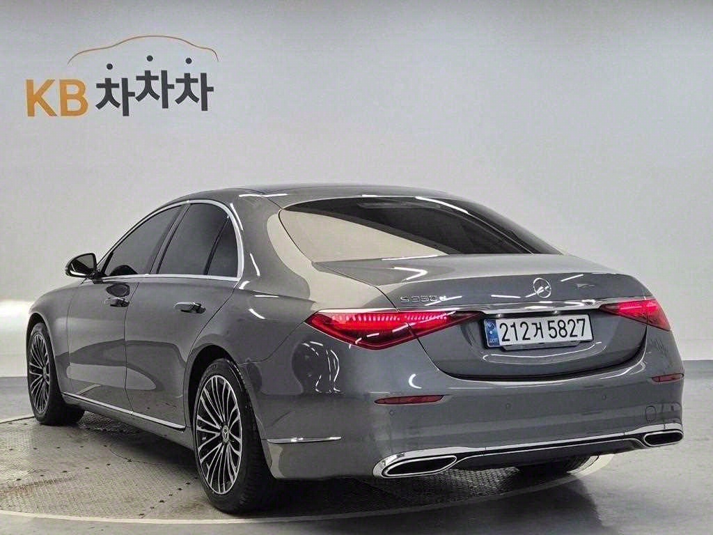 Mercedes-Benz S-Class S350 d 3