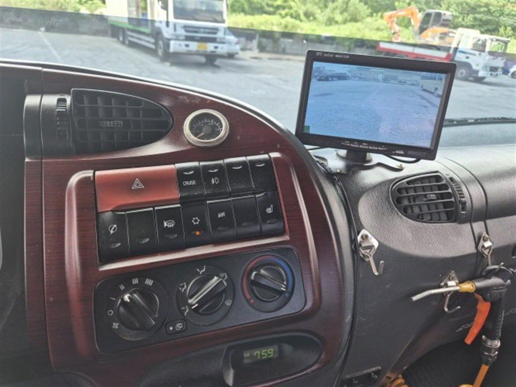 메가트럭 260 카고 5톤 수동
