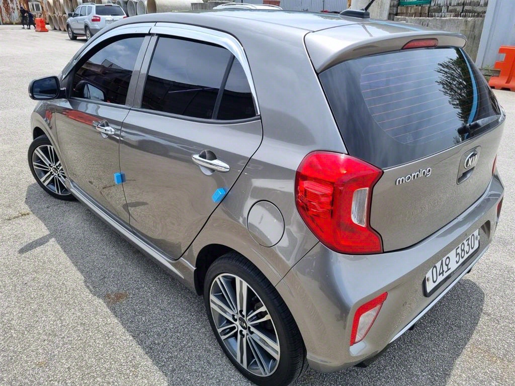 Kia Morning Prestige 5