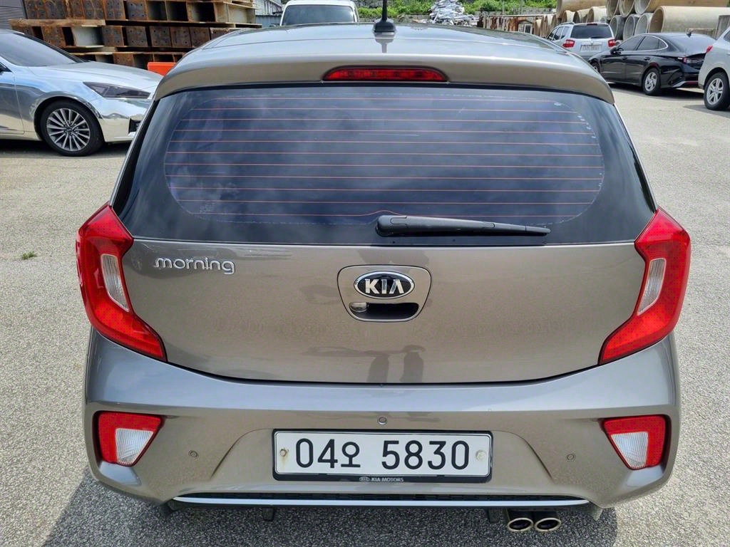 Kia Morning Prestige 7