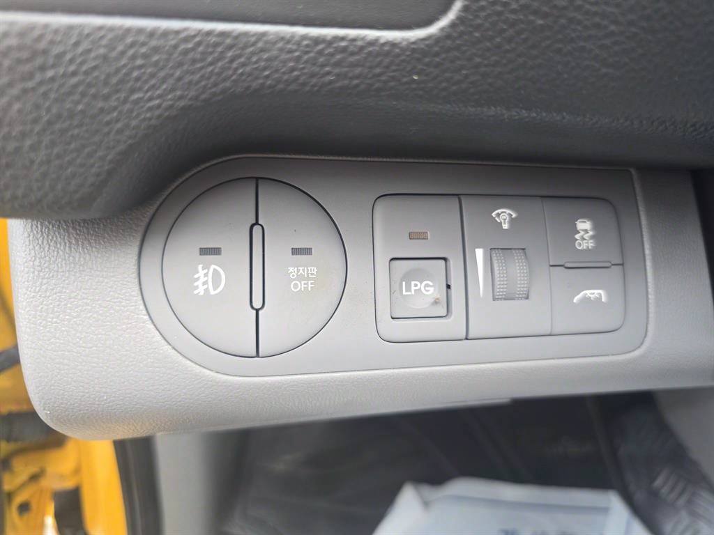 Hyundai Starex LPi 9