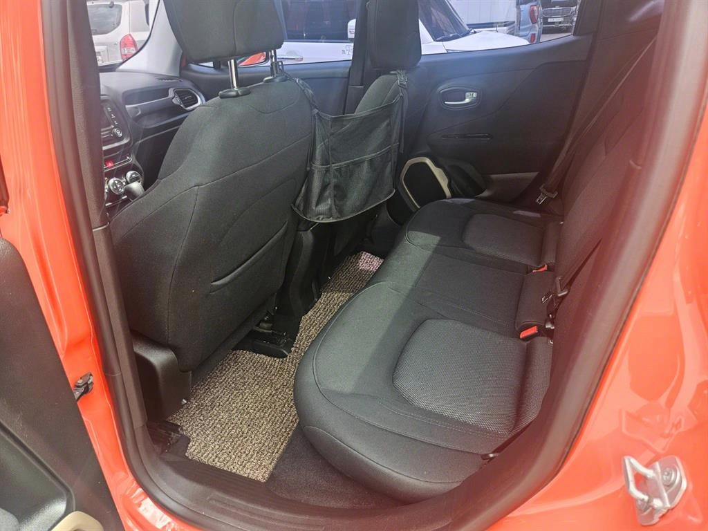 Jeep Renegade 2.4 Longitude Base Type 8