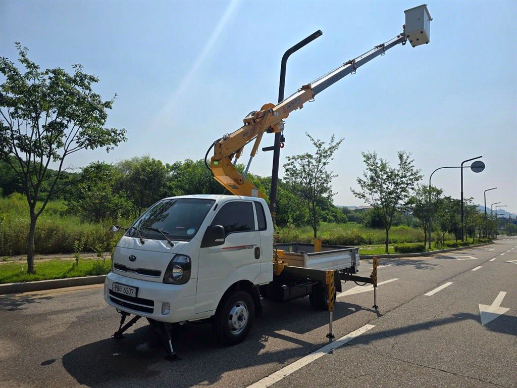 고소작업차 동해기계항공 봉고3 1톤