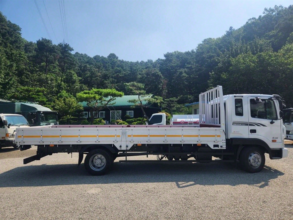 메가트럭 단바리 카고 5톤 수동