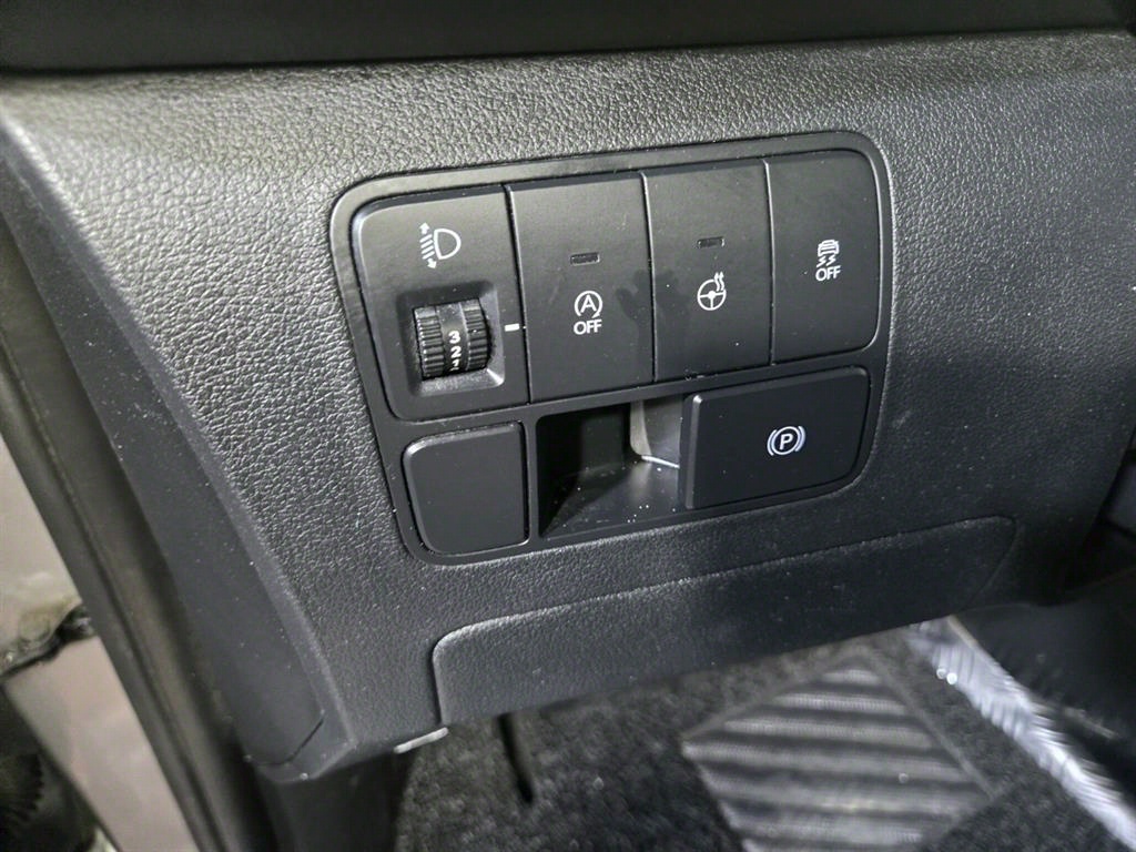 Hyundai Staria 2WD Diesel Cargo Modern 7