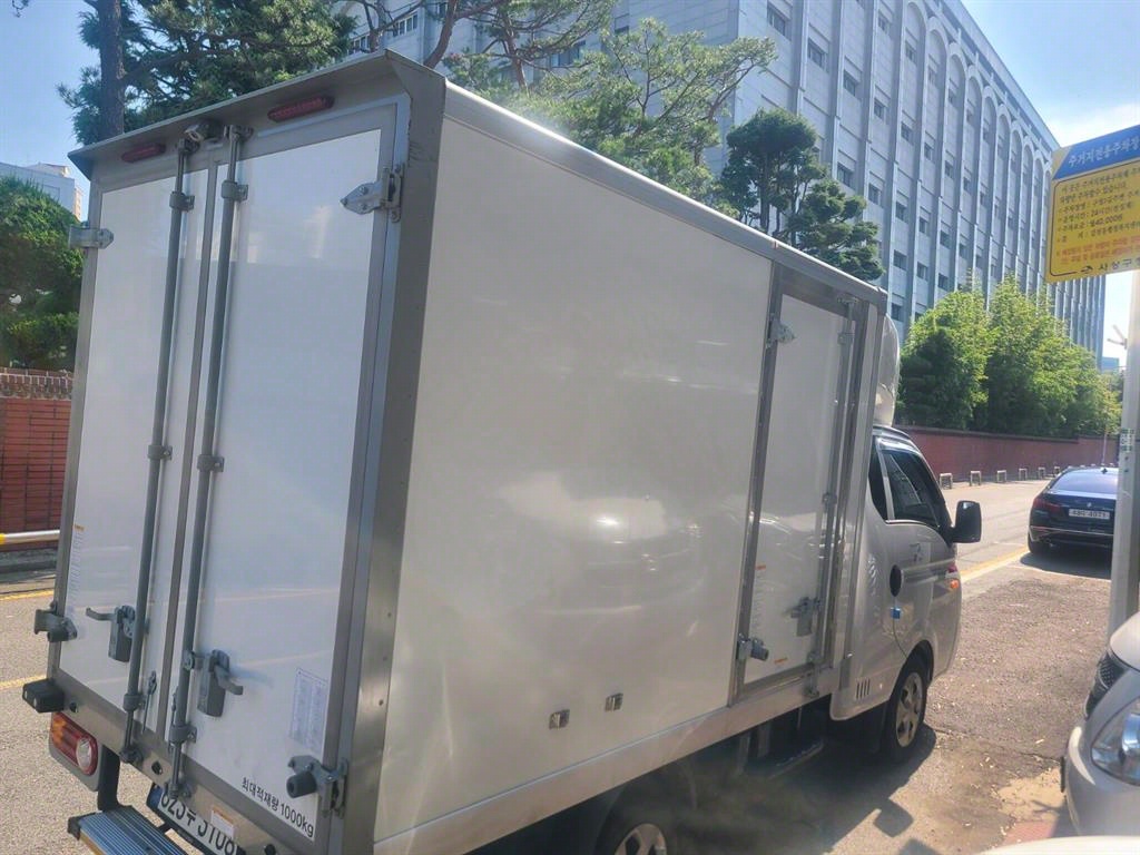 포터2 1톤 냉동탑