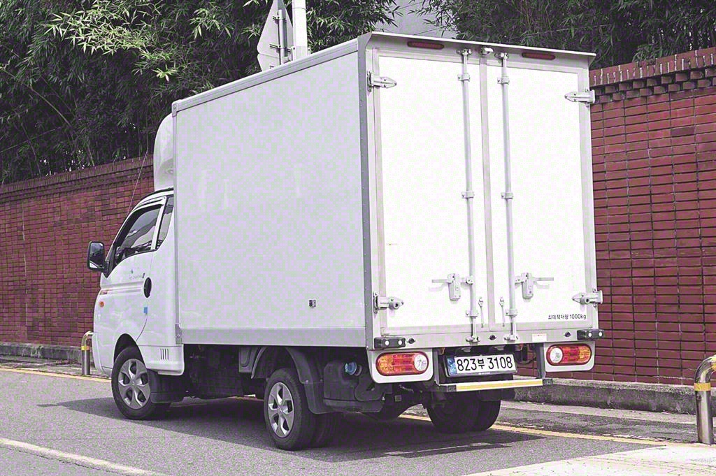 Hyundai Porter High Top 4