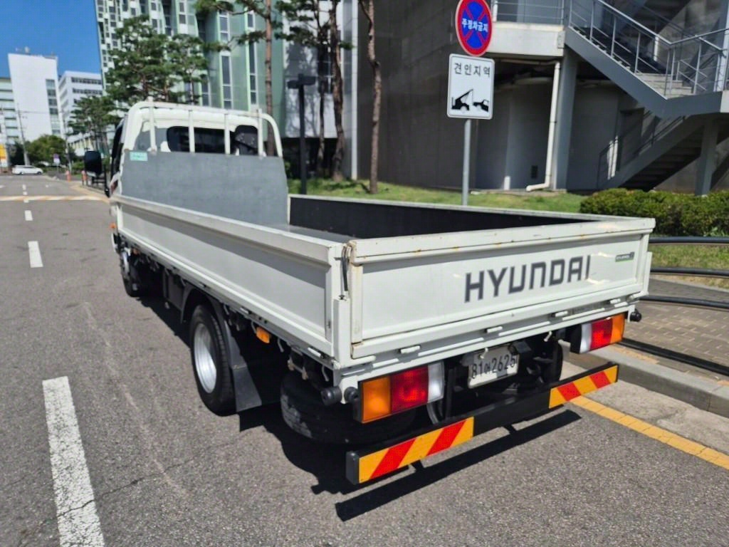 현대 마이티큐티 2.5톤 카고