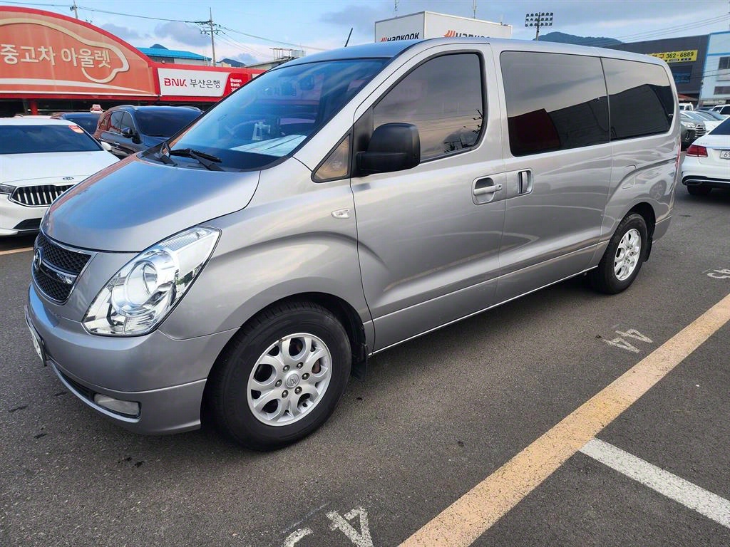 현대] 그랜드 스타렉스 밴 5인승 CVX 럭셔리