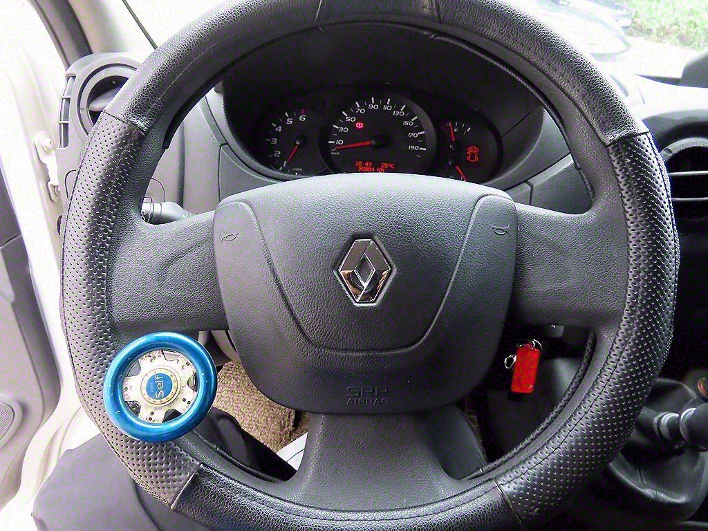 Renault Master 2.3 S 8