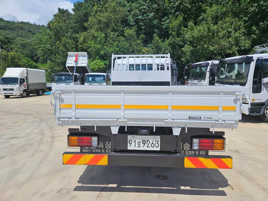 현대 메가트럭 단바리 카고 5톤 수동 4