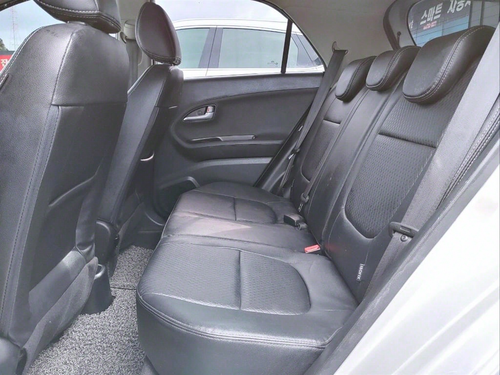 Kia Morning Trendy 8