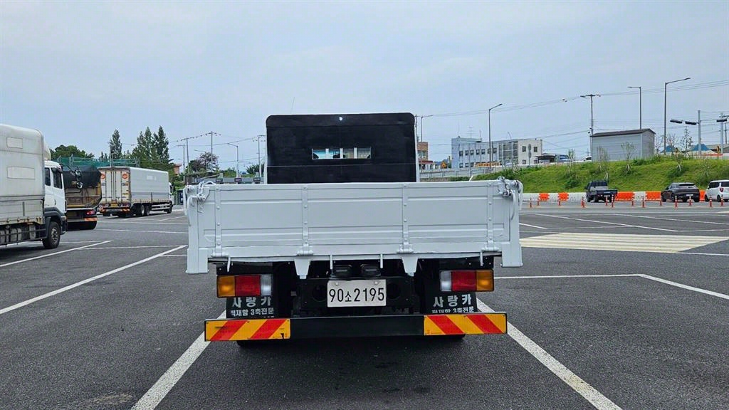 현대 메가트럭 250 단바리 카고 4.5톤 수동