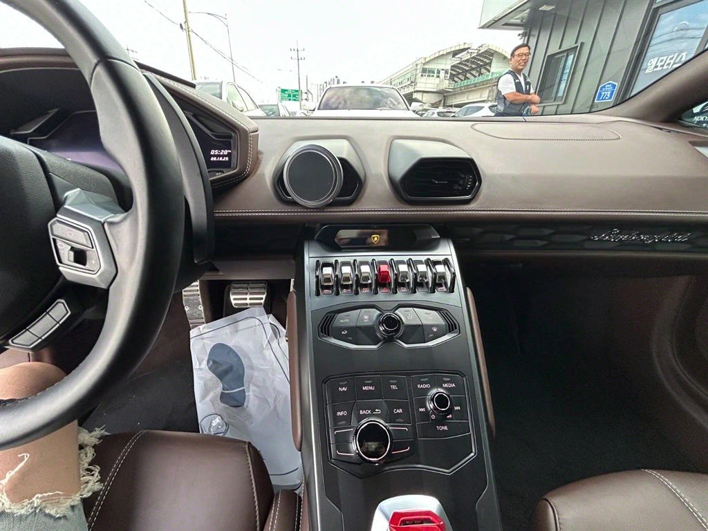 람보르기니]우라칸 LP580-2람보르기니 우라칸 LP580-2