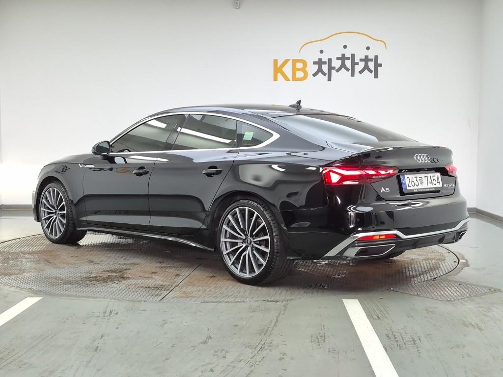 Audi A5 40 TFSI Quattro Premium Sportback 4