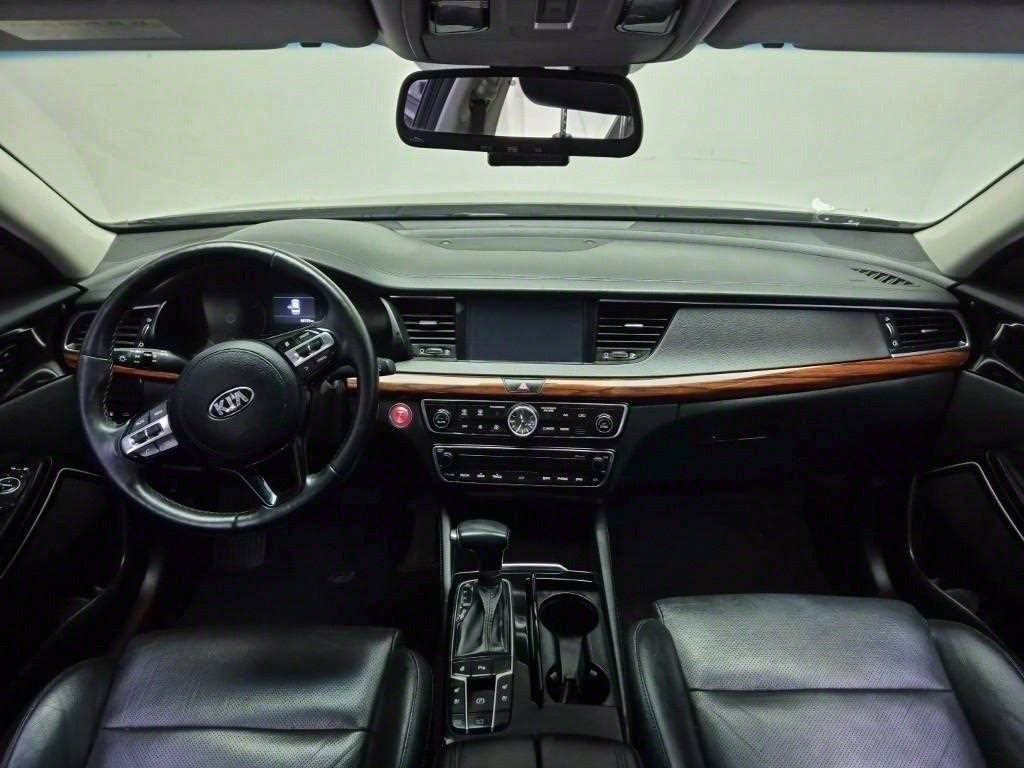 Kia K7 3.3 GDI Noblesse 8