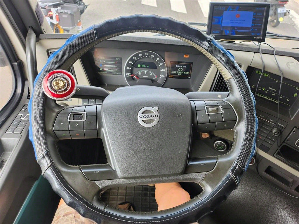 볼보 FM 450 카고 25톤 오토