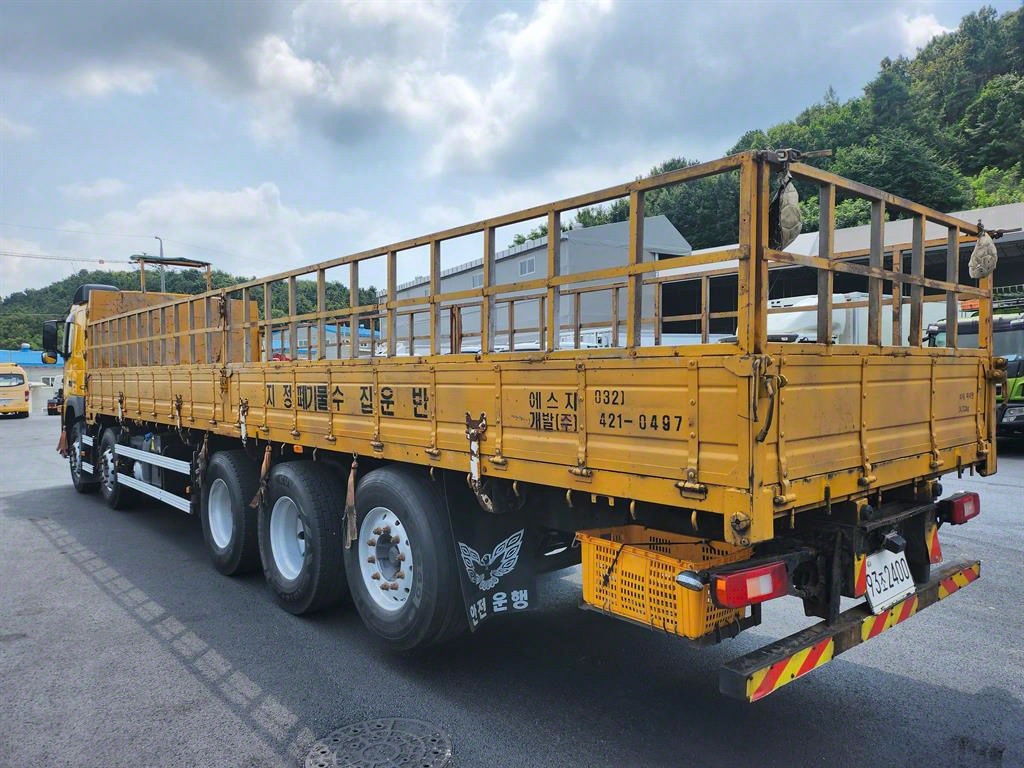 볼보 FM 450 카고 25톤 오토