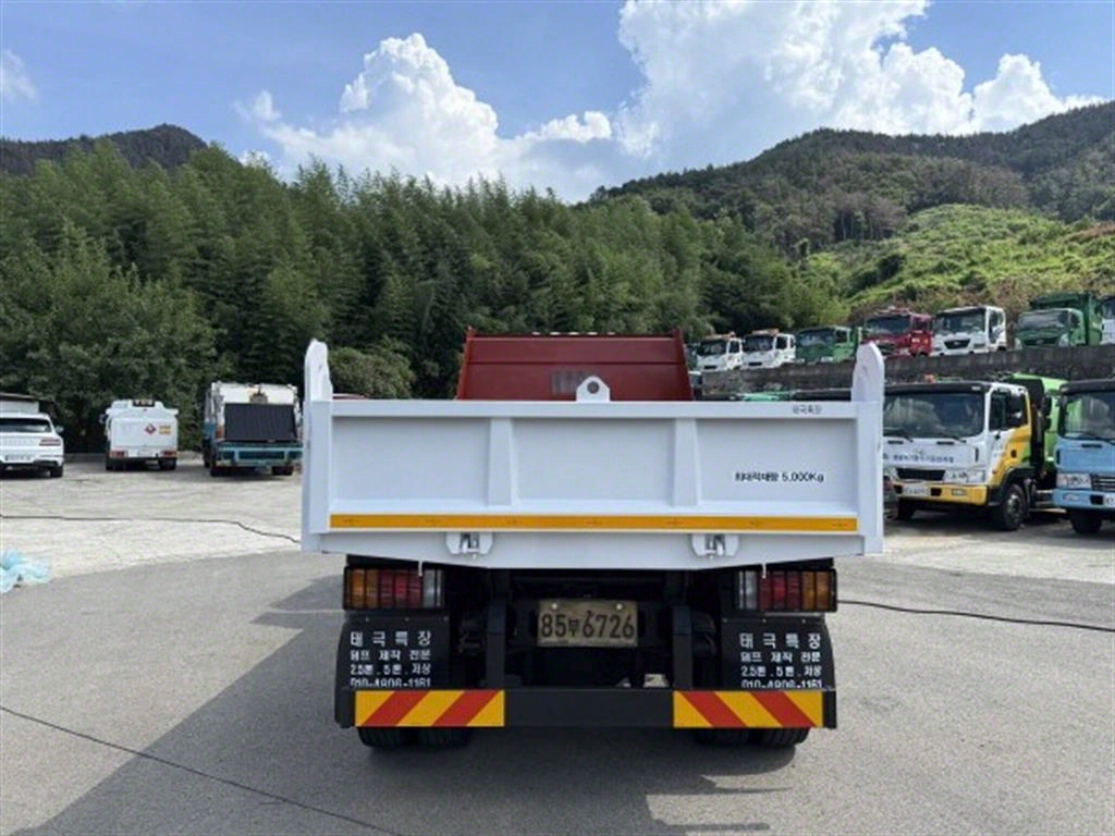 현대 메가트럭 화물덤프 5톤