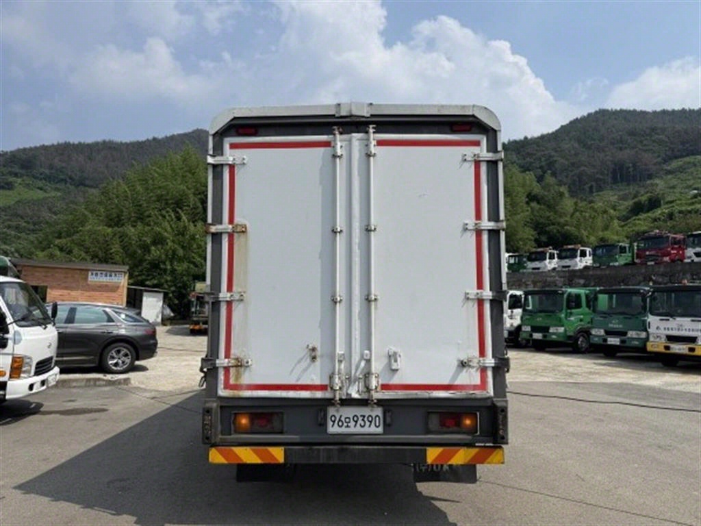현대 메가트럭 250 단바리 윙바디 5톤 수동