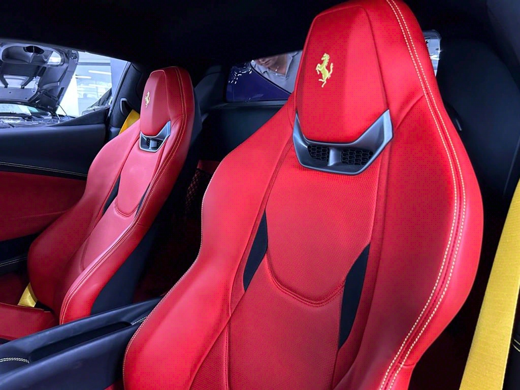 Ferrari 296 3.0 V6 PHEV 8