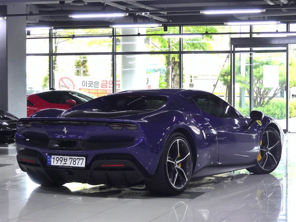 Ferrari 296 3.0 V6 PHEV 3