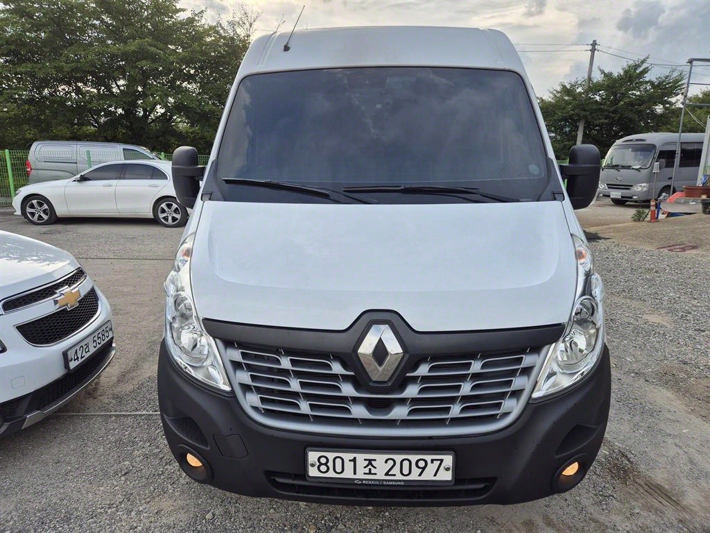 Renault Master 2.3 L 4