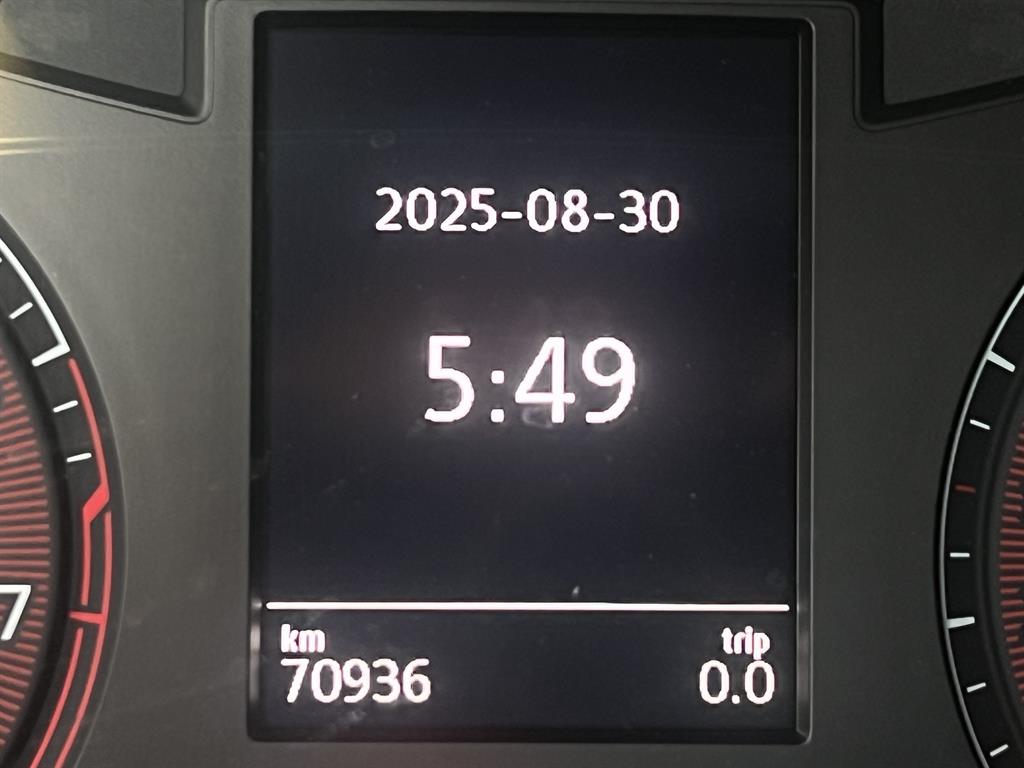 Volkswagen Jetta 1.4 TSI Prestige 8