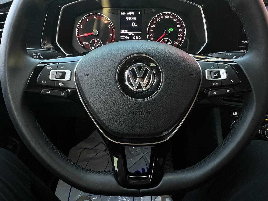 Volkswagen Jetta 1.4 TSI Prestige 9