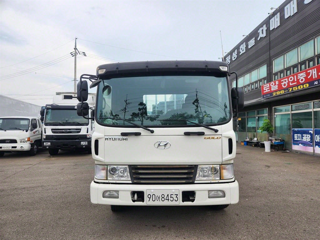 현대 메가트럭 카고 8톤 수동